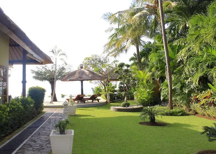 Villa Surgawi Lovina